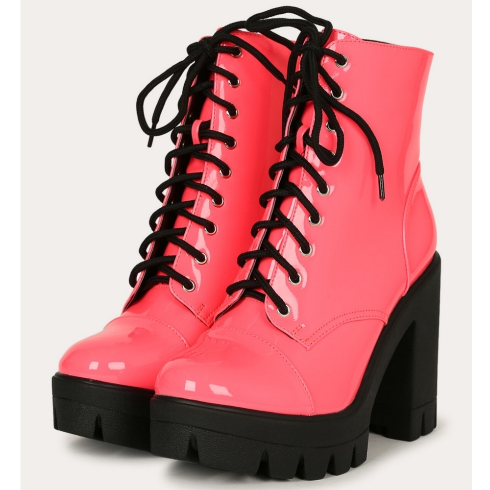 𝙍𝙀𝙎𝙏𝙊𝘾𝙆𝙀𝘿🖤Summer Vibes Lug Platform Boot